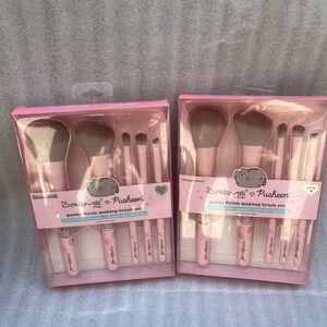 The Crème Shop Makeup Brushes- NWT